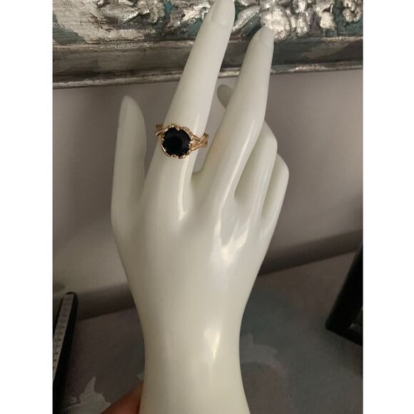 Emerald Green Faceted Rhinestone Ring, Gold tone, Unmarked - Picture 1 of 4